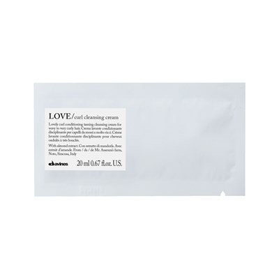 Davines LOVE/ curl cleansing cream Sachet Kit 12 ct.